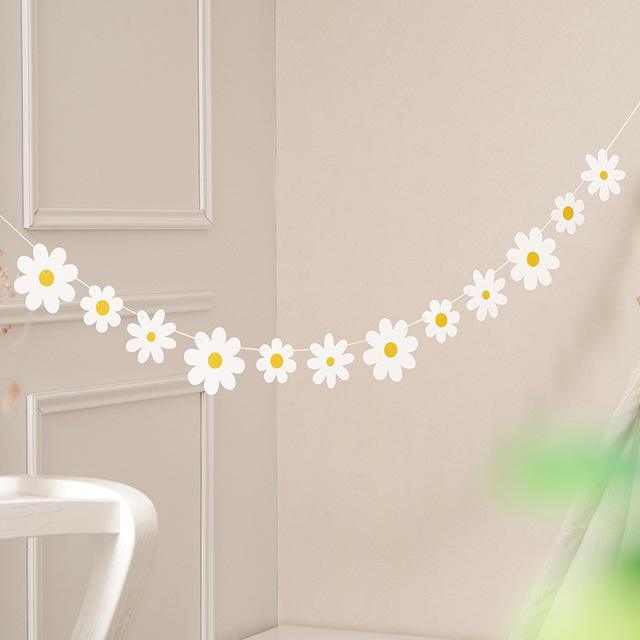 Daisy Garland